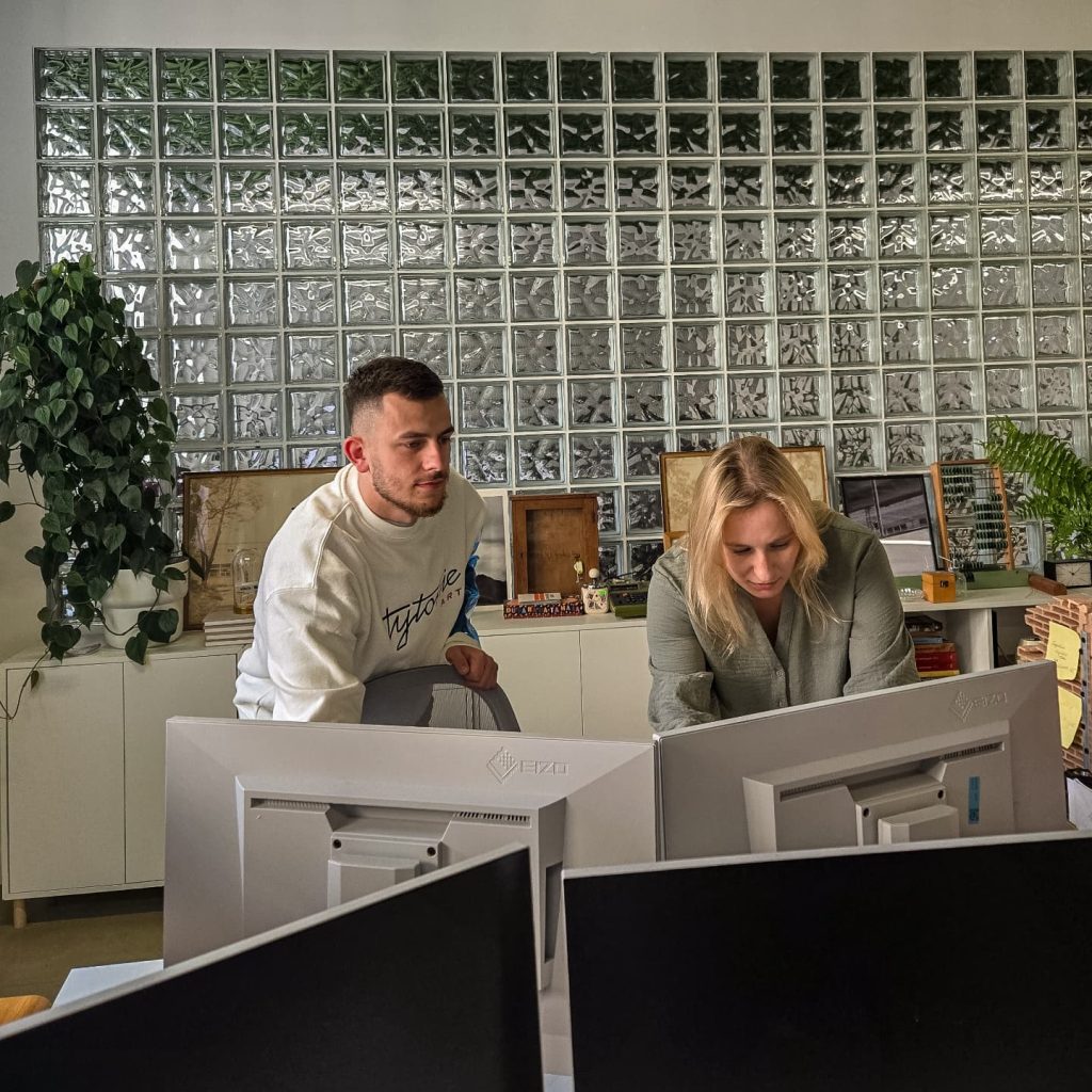 Instagram post from designes.studio. This post is in position 6.